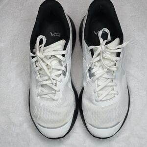 Men's White and Black Athletic Shoes by Converse